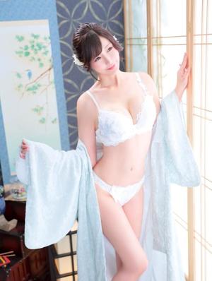 Shizuku Tsukinoの写メ日記｜エレガント 吉原高級店ソープ
