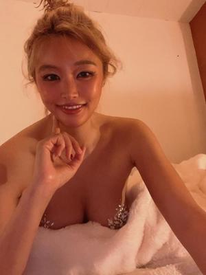 小夏エミリの写メ日記｜エトワール 吉原高級店ソープ