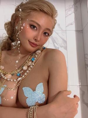 小夏エミリの写メ日記｜エトワール 吉原高級店ソープ