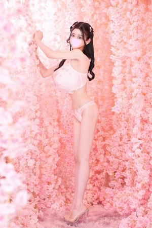 萌木の写メ日記｜ヴェルサイユ 吉原高級店ソープ