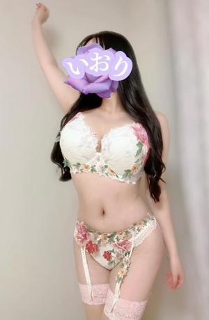 いおりの写メ日記|ヴェルサイユ 吉原高級店ソープ
