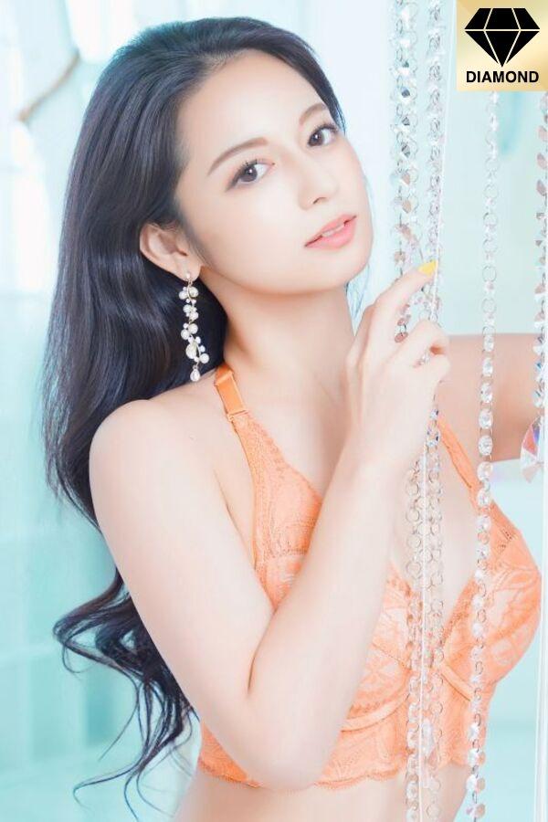 美桜 | 吉原 ヴェルサイユ (1 / 10)