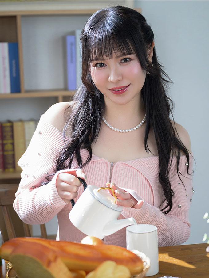 叶 麗花 | 吉原 ハールブルク (3 / 8)