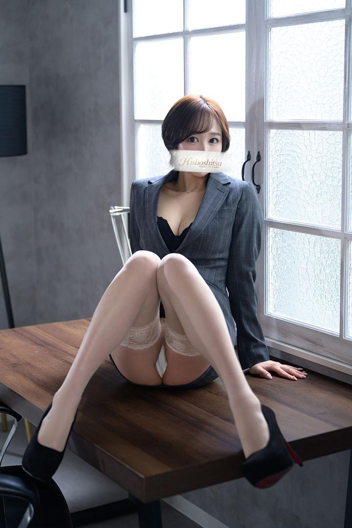 みさき | 吉原 秘書室 (4 / 5)