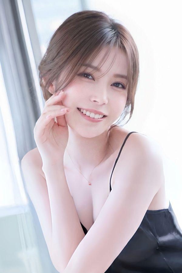 ルナ | 吉原 ヴェルサイユ (1 / 9)