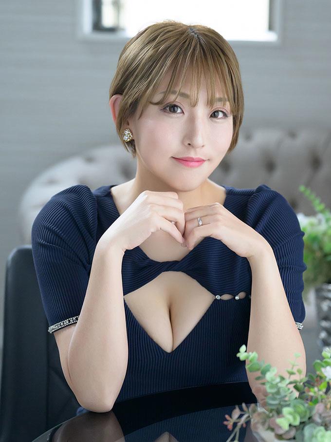 仲間有咲 | 吉原 ローテンブルク (1 / 6)