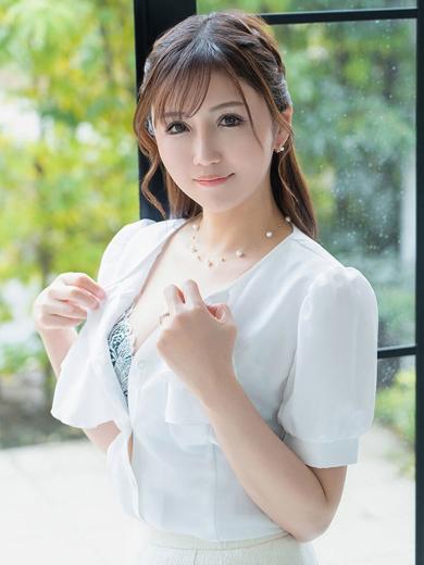 椿 ゆい | 吉原 ハールブルク (1 / 8)