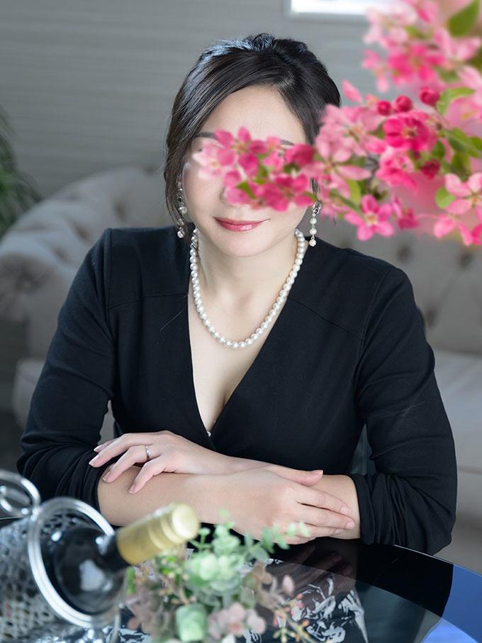 石野里実 | 吉原 ローテンブルク (1 / 7)