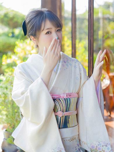 片桐かなで | 吉原 シャトーペトラ (1 / 6)