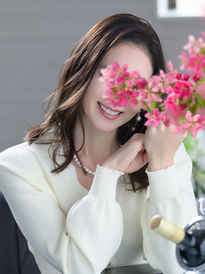 夏野朝妃｜ローテンブルク 吉原高級店ソープ