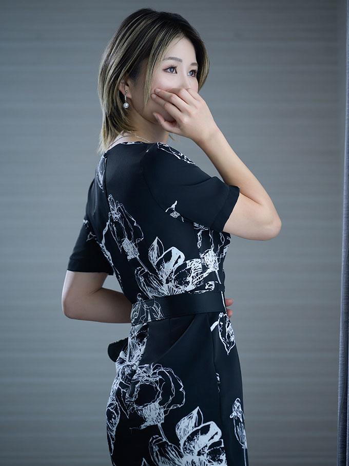 美影里英 | 吉原 ローテンブルク (3 / 7)