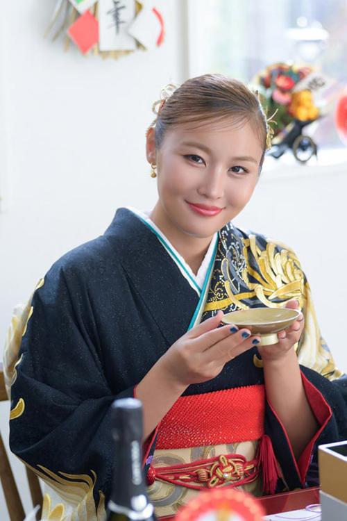 小夏エミリのグラビア｜エトワール 吉原高級店ソープ